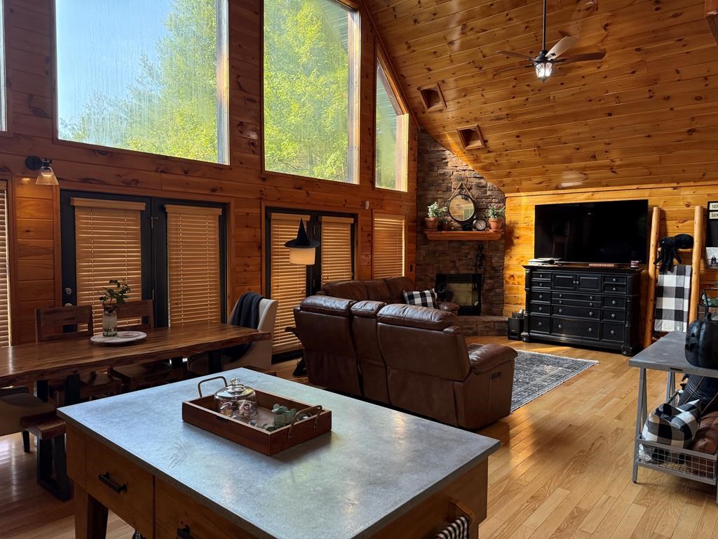 418949 Murphy Residential
