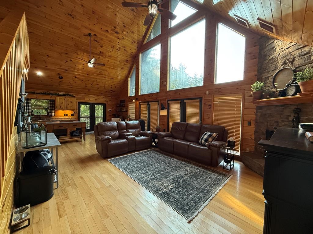 418949 Murphy Residential