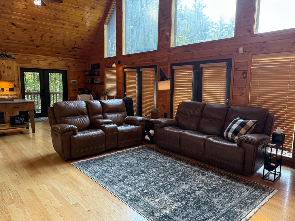 418949 Murphy Residential