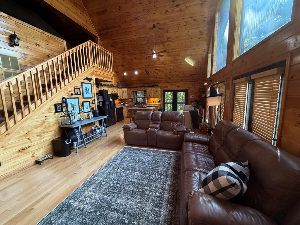 418949 Murphy Residential