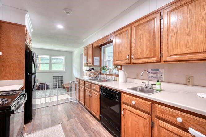 418955 Hayesville Residential