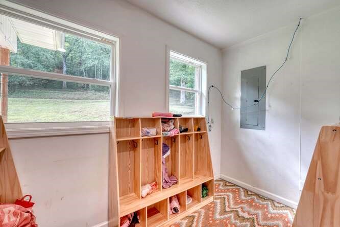 418955 Hayesville Residential