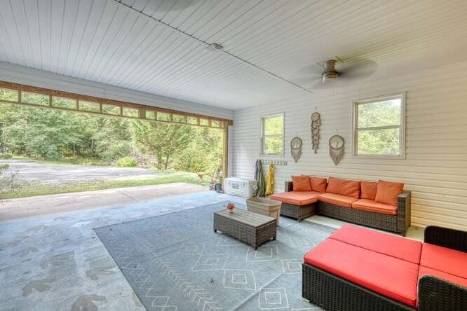 418955 Hayesville Residential