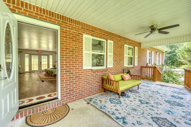 418955 Hayesville Residential