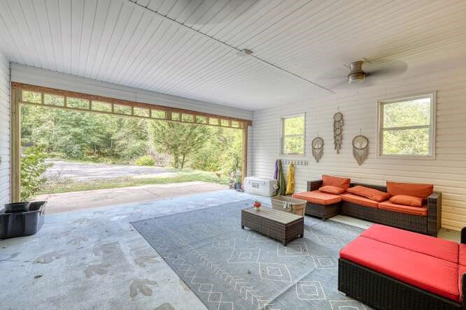 418955 Hayesville Residential