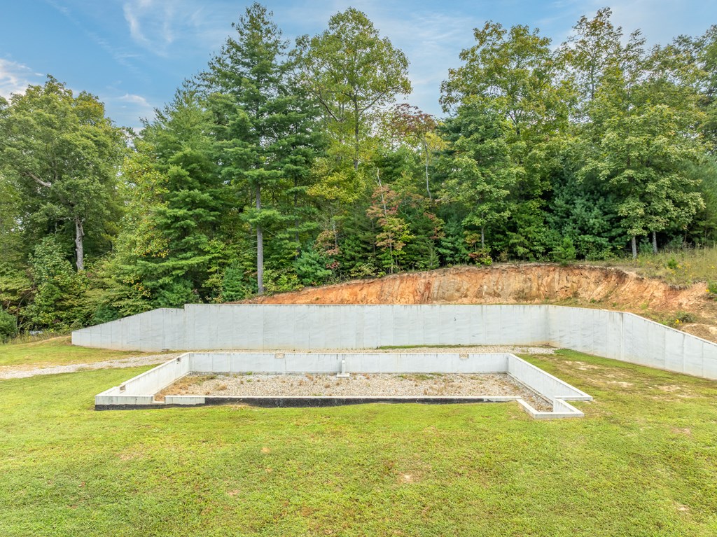 418957 Morganton Residential