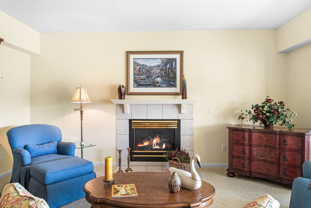 418973 Young Harris Residential