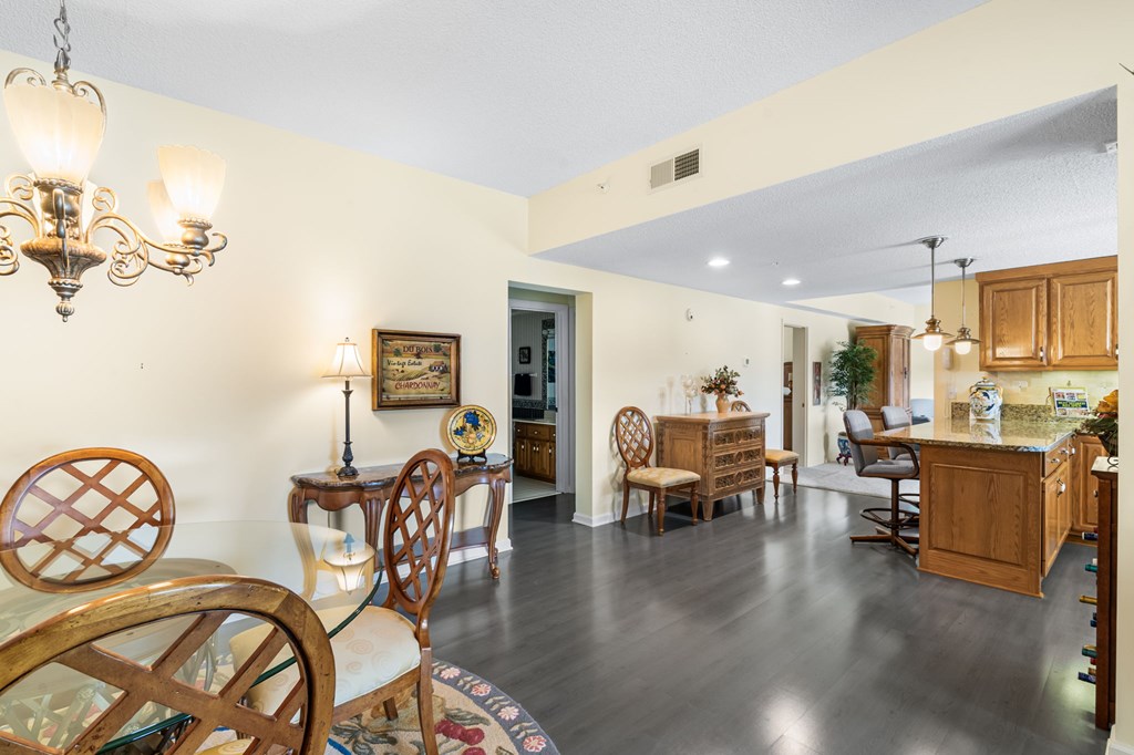 418973 Young Harris Residential