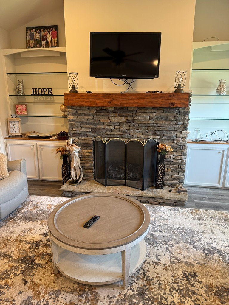 418988 Hayesville Residential