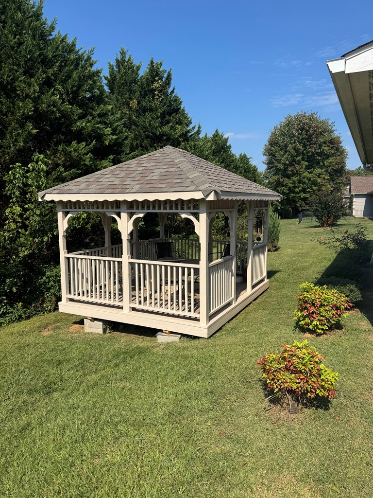 418988 Hayesville Residential