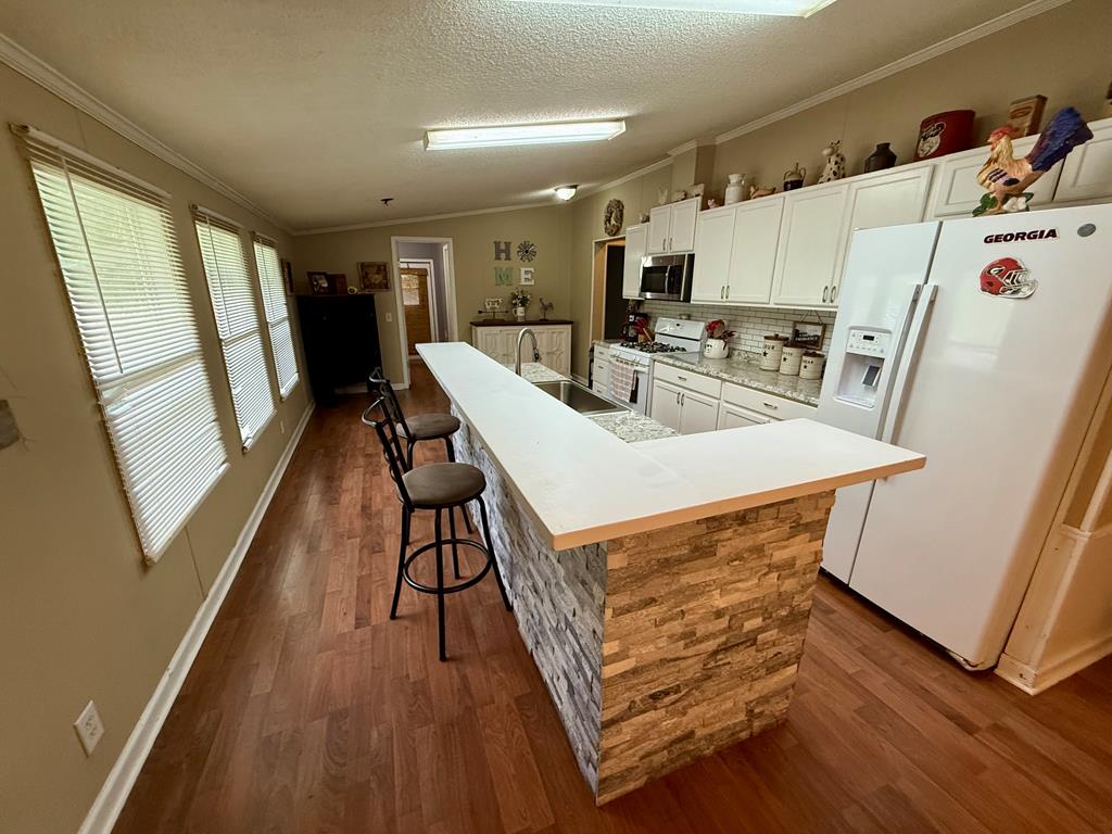 418993 White Residential