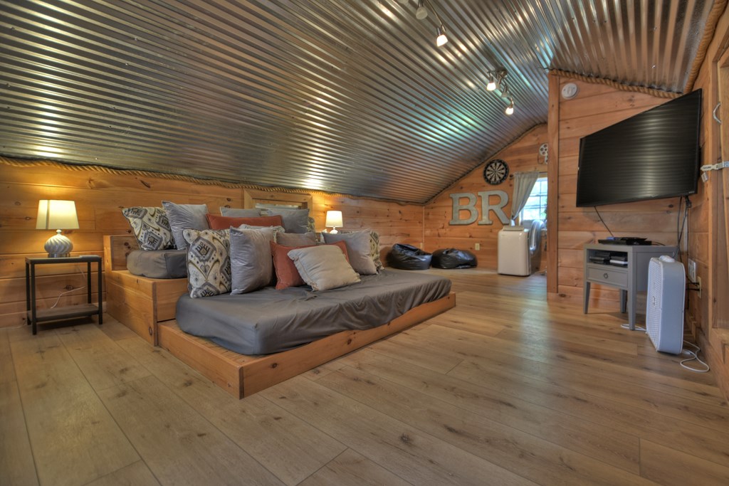419013 Blue Ridge Residential