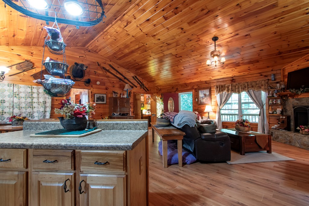 419016 Murphy Residential
