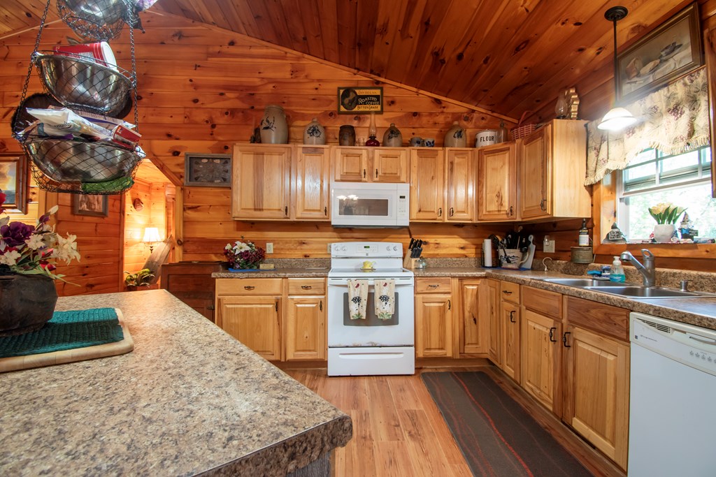419016 Murphy Residential