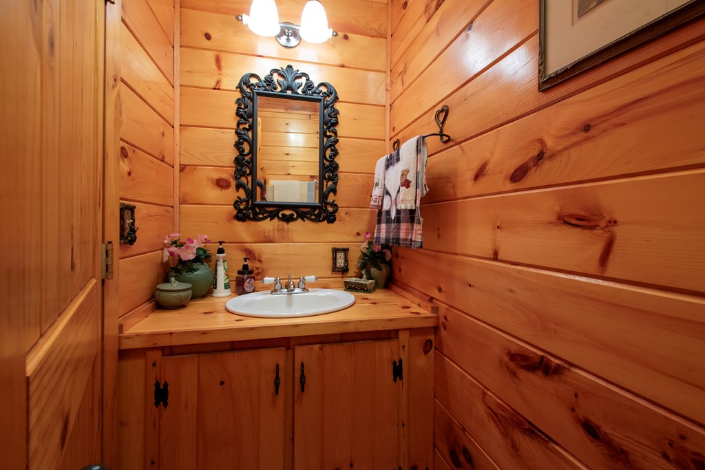 419016 Murphy Residential