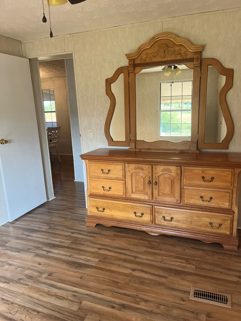 419020 Cleveland Residential