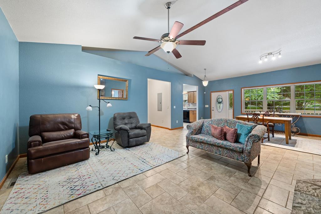 419022 Blairsville Residential