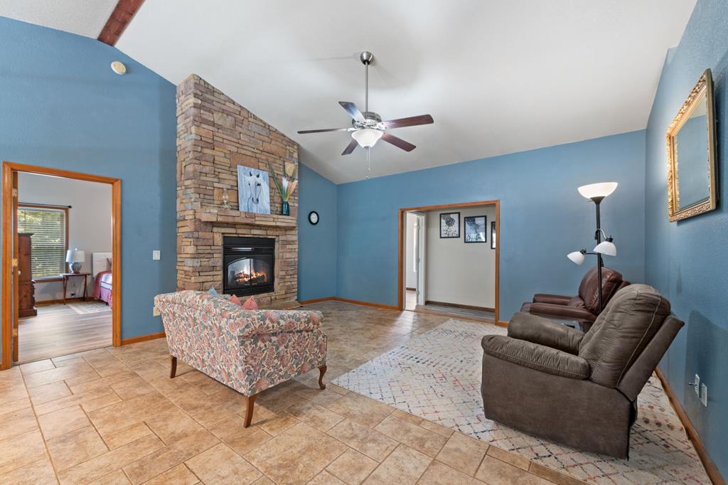 419022 Blairsville Residential
