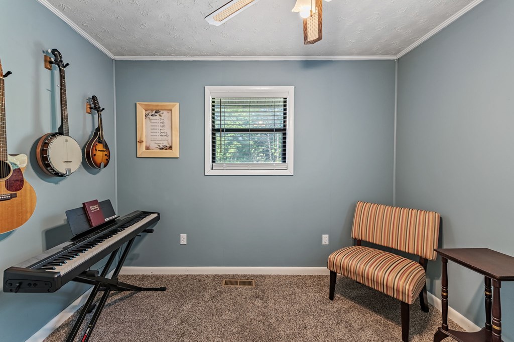419047 Mineral Bluff Residential