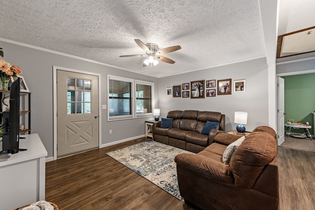 419047 Mineral Bluff Residential