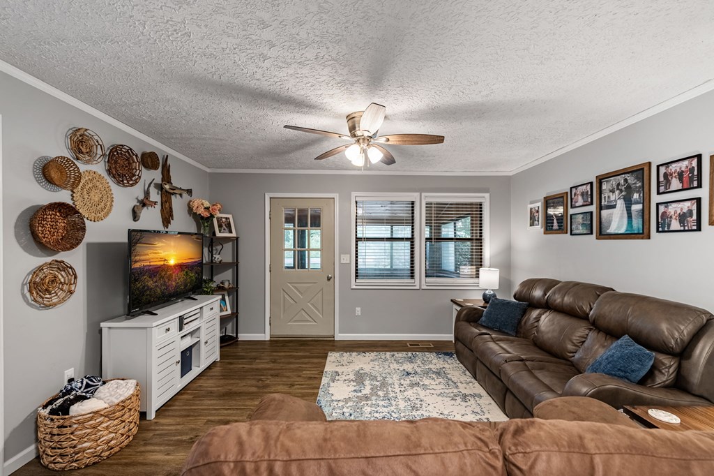 419047 Mineral Bluff Residential