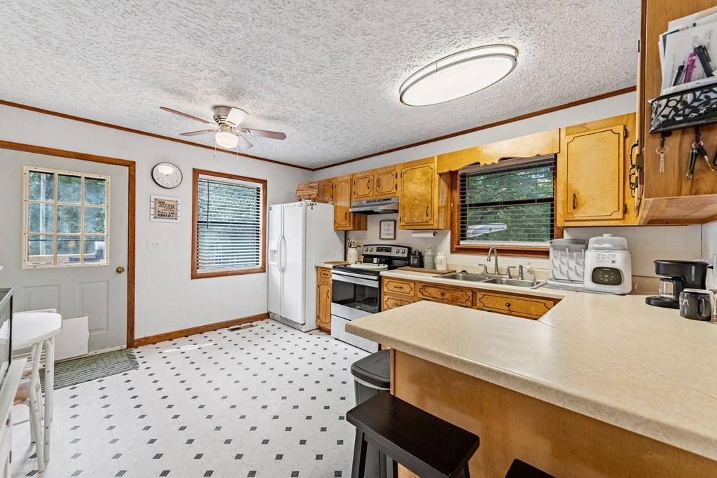 419047 Mineral Bluff Residential
