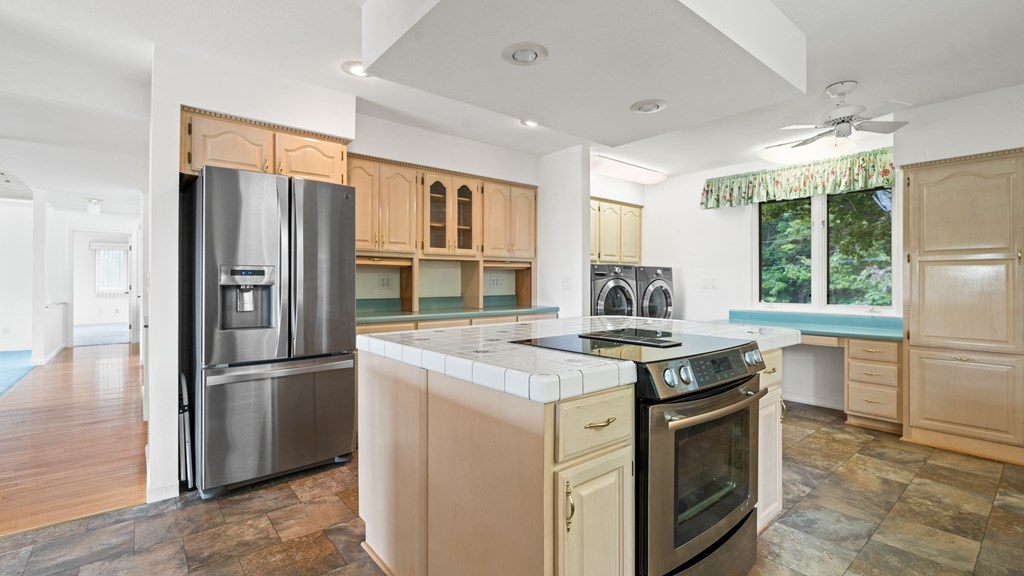 419054 Hayesville Residential