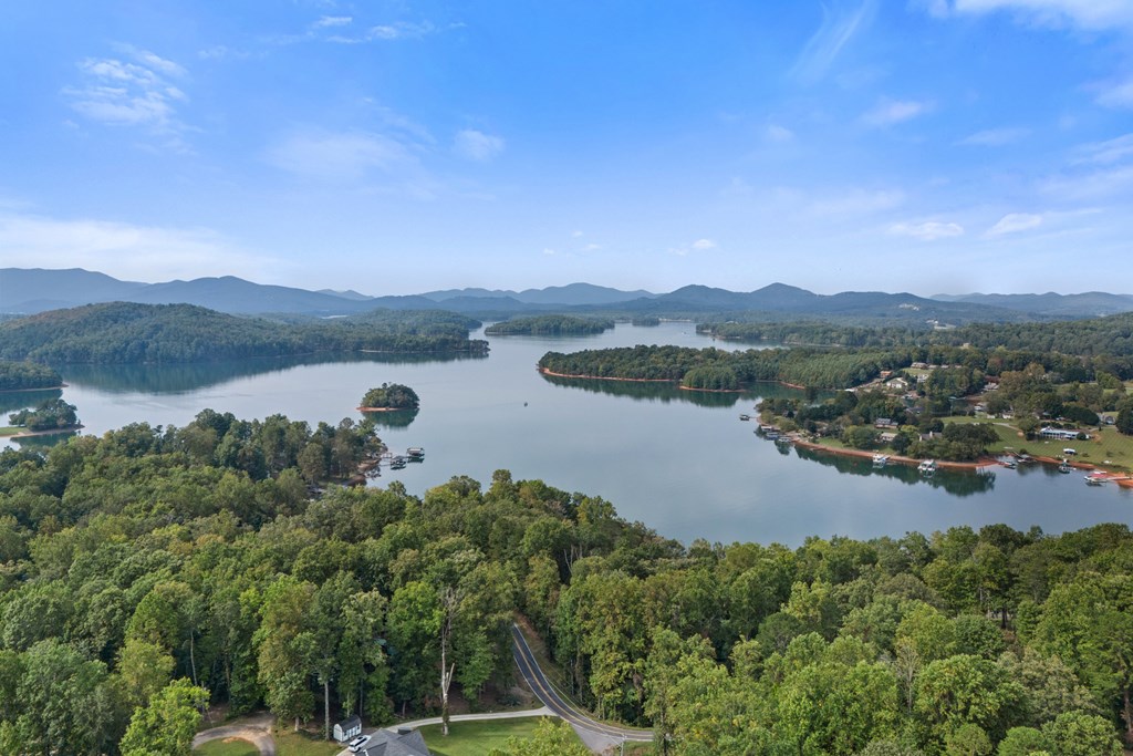 419067 Hayesville Residential