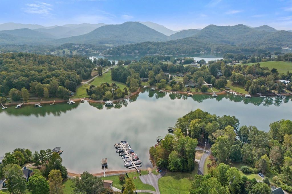 419067 Hayesville Residential