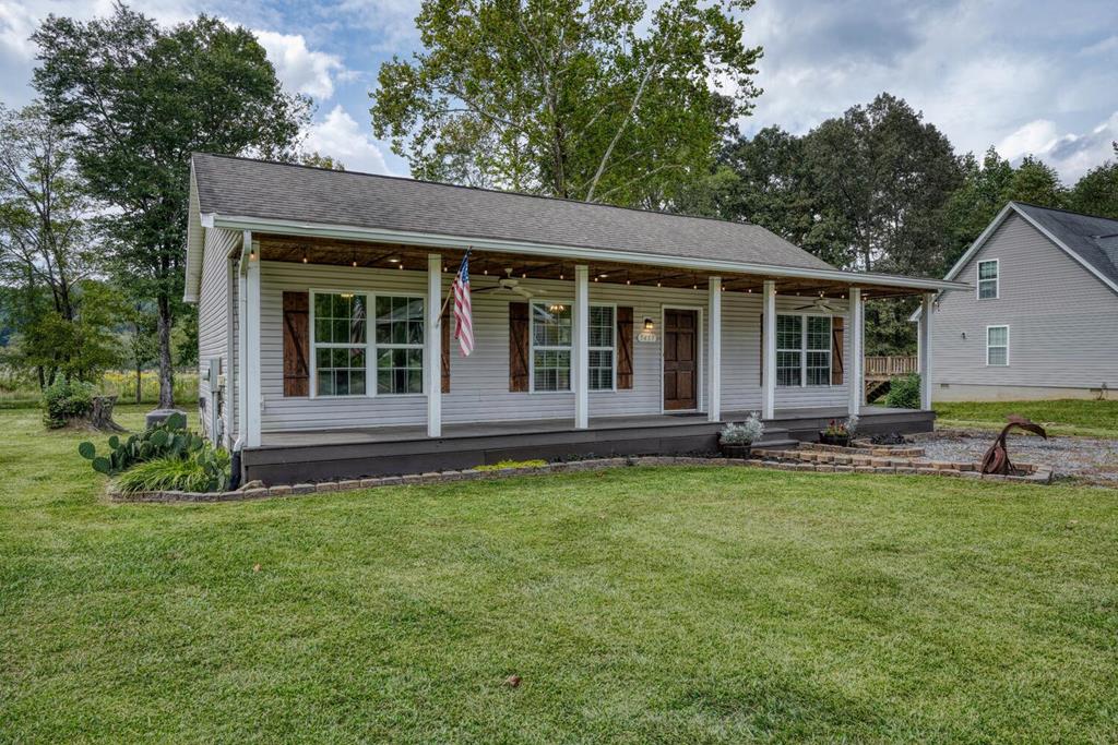 419084 Young Harris Residential