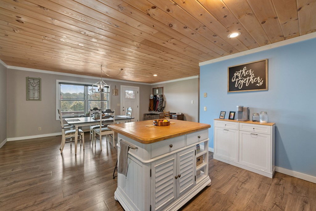 419086 Blue Ridge Residential