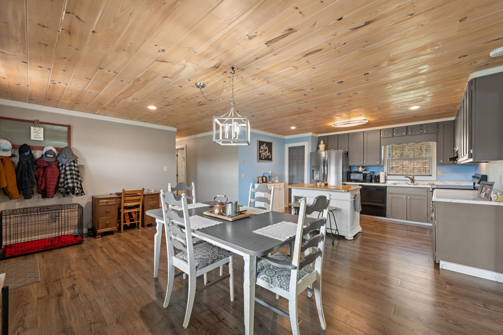 419086 Blue Ridge Residential