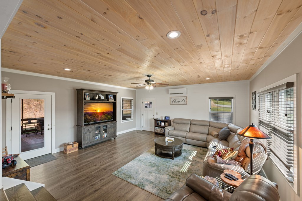 419086 Blue Ridge Residential