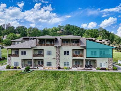 419098 Young Harris Condominium