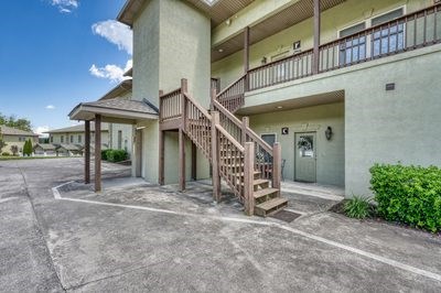 419098 Young Harris Condominium