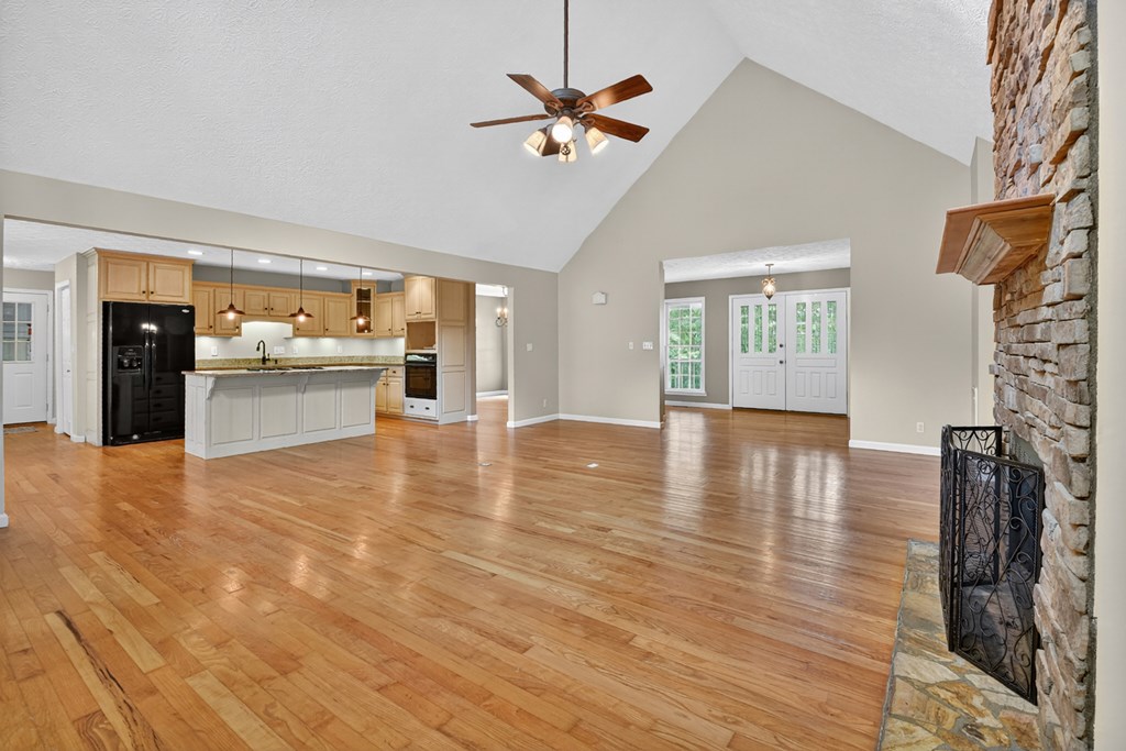 419120 Blue Ridge Residential