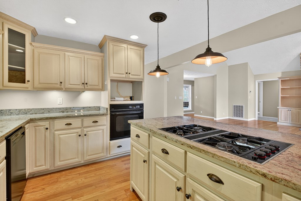 419120 Blue Ridge Residential