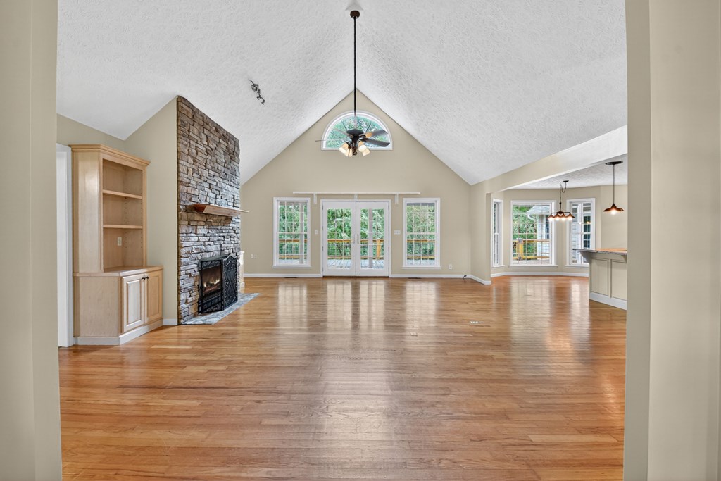 419120 Blue Ridge Residential