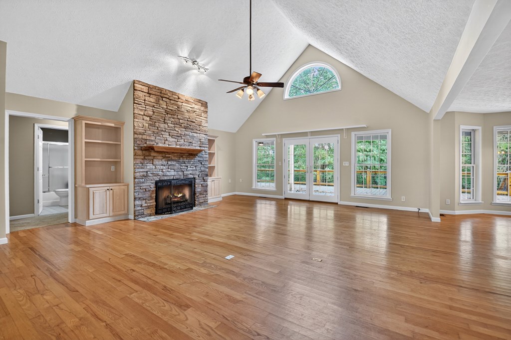 419120 Blue Ridge Residential