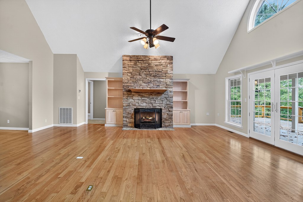 419120 Blue Ridge Residential