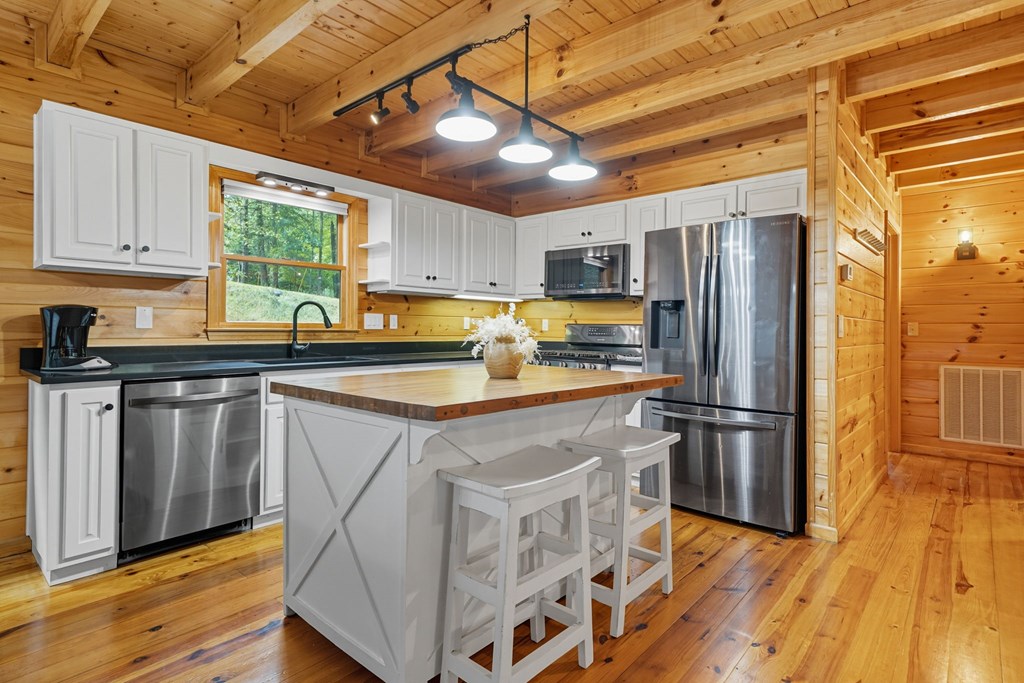 419143 Ellijay Residential
