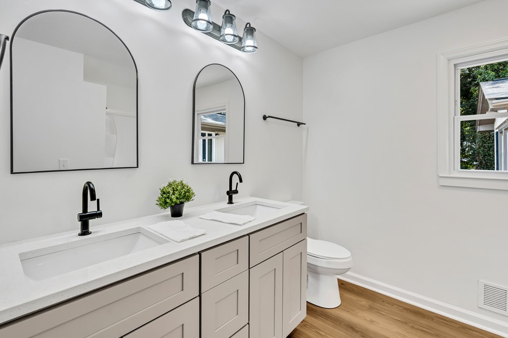 419153 Suwanee Residential