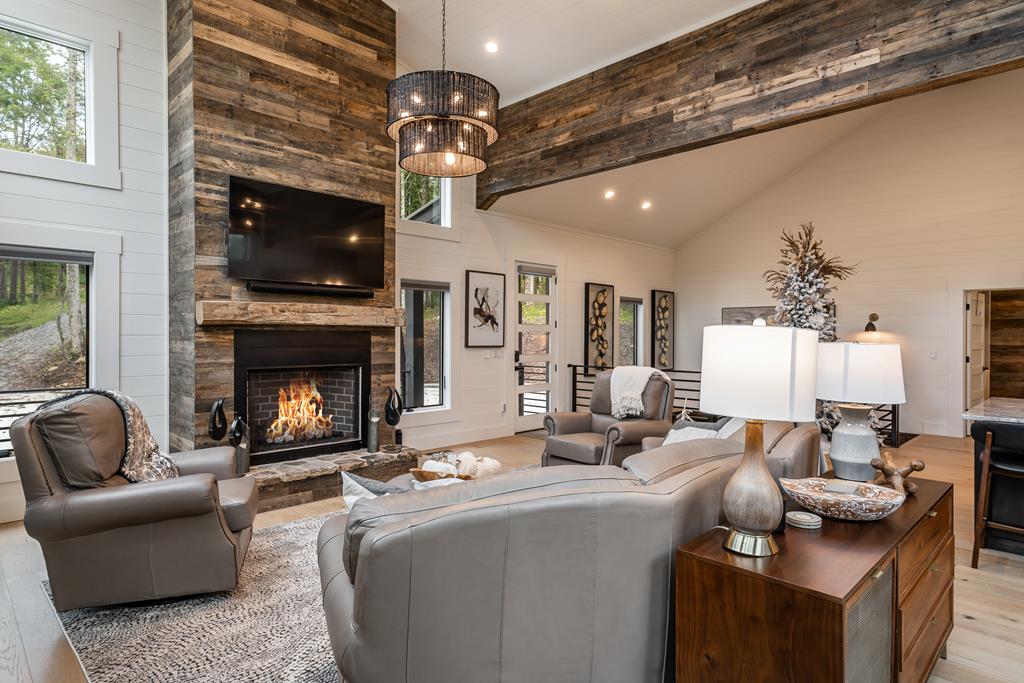 419191 Blue Ridge Residential