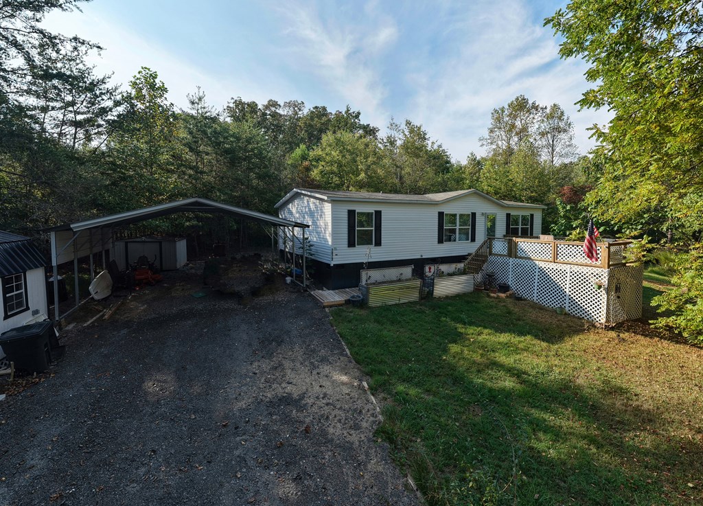 419204 Young Harris Residential