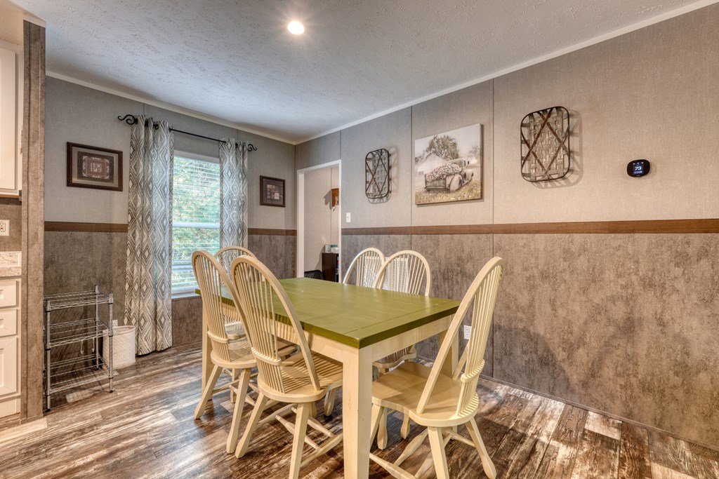 419204 Young Harris Residential