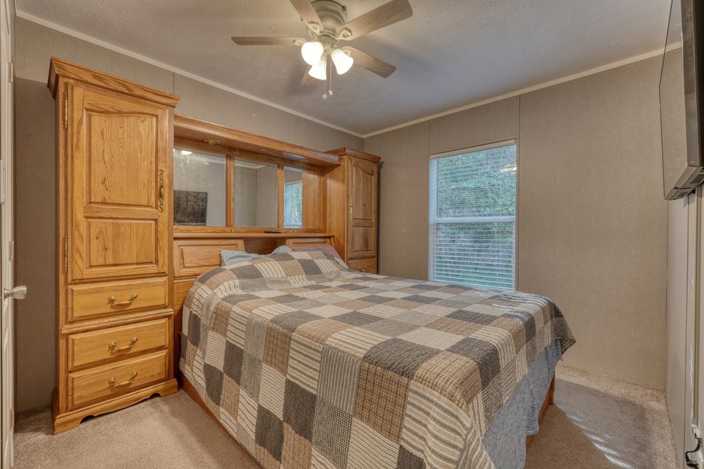 419204 Young Harris Residential