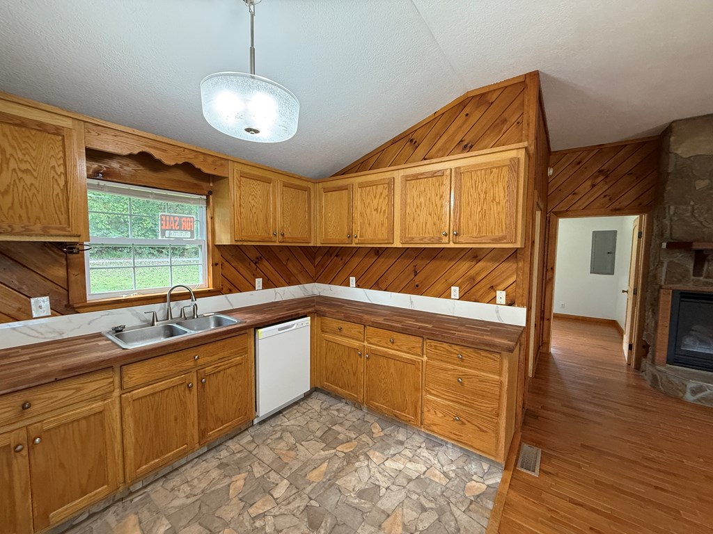 419217 Warne Residential