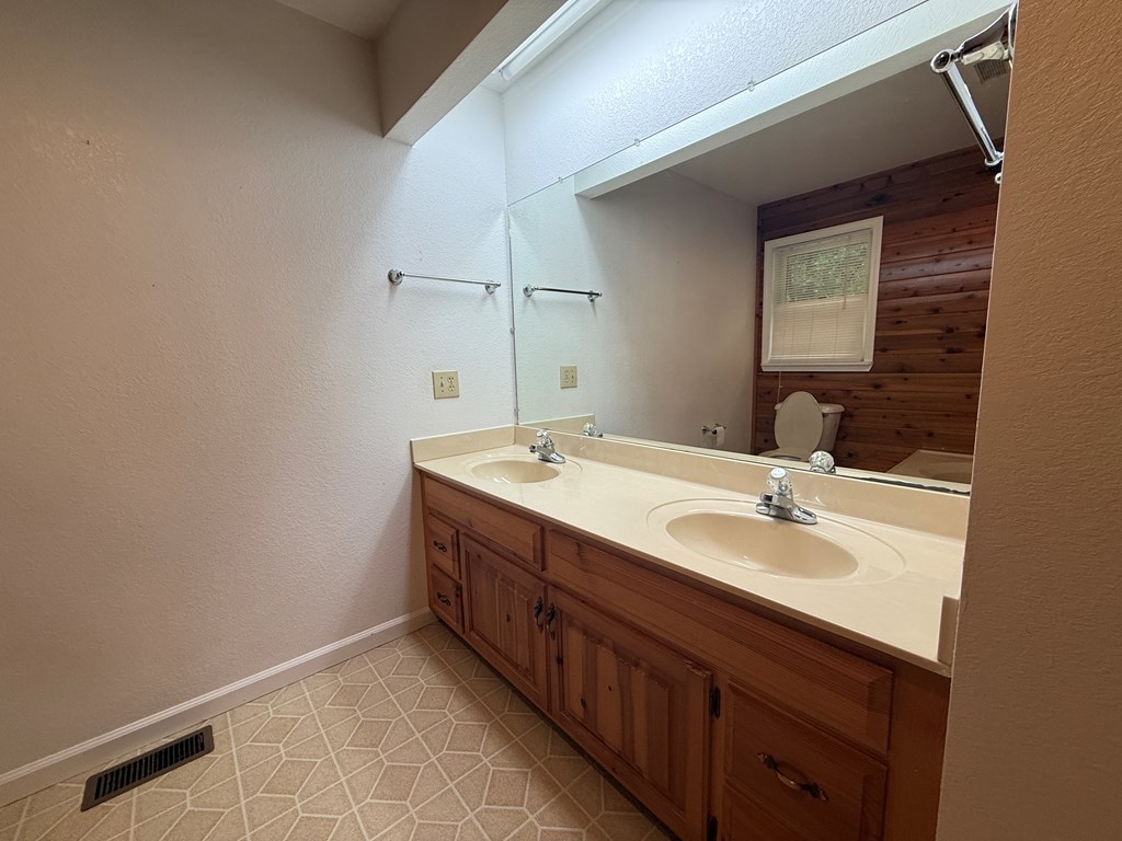 419218 Murphy Residential