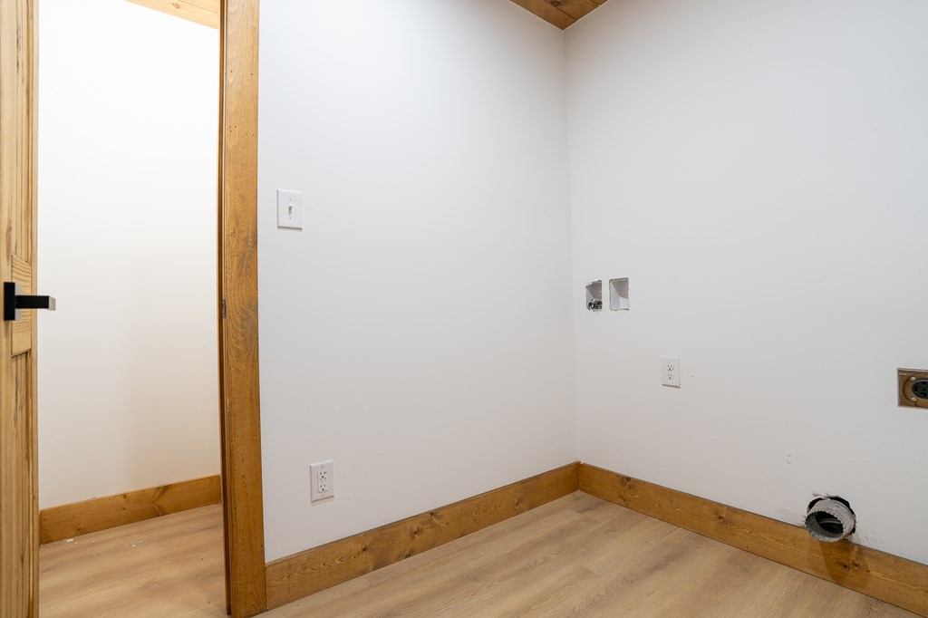 419227 Murphy Residential