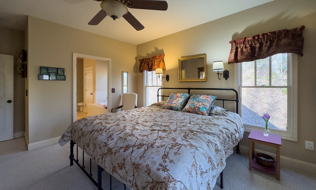 419237 Hayesville Residential